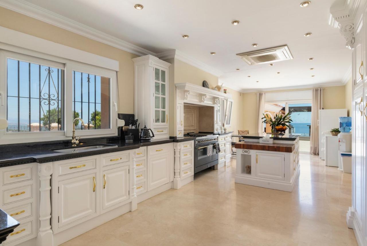 Luxury Villa Bellagio Estepona (Adults Only) Eksteriør bilde